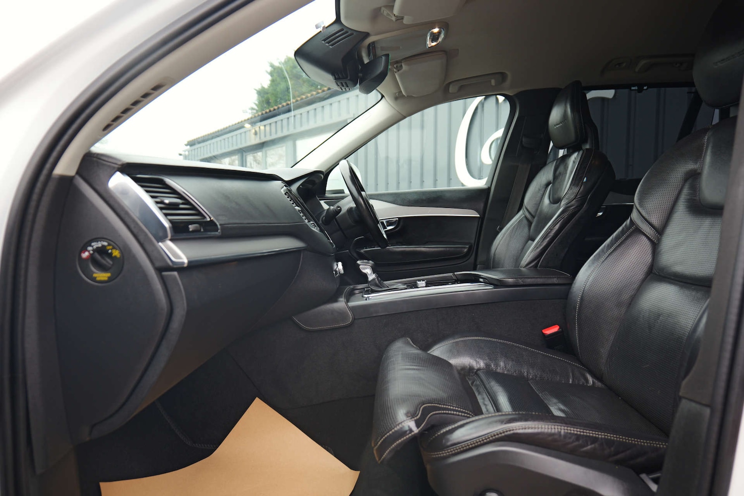 Used Volvo XC90 2015 for sale - 77247854: Photo 46