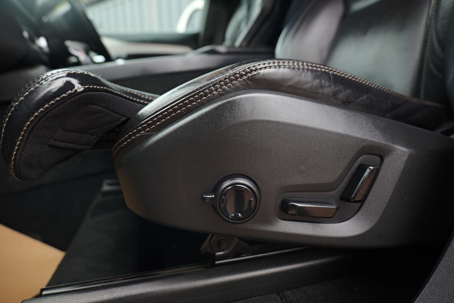 Used Volvo XC90 2015 for sale - 77247854: Photo 48