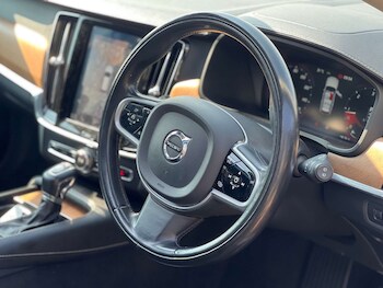 Used Volvo V90 2018 for sale - 79167228: Photo