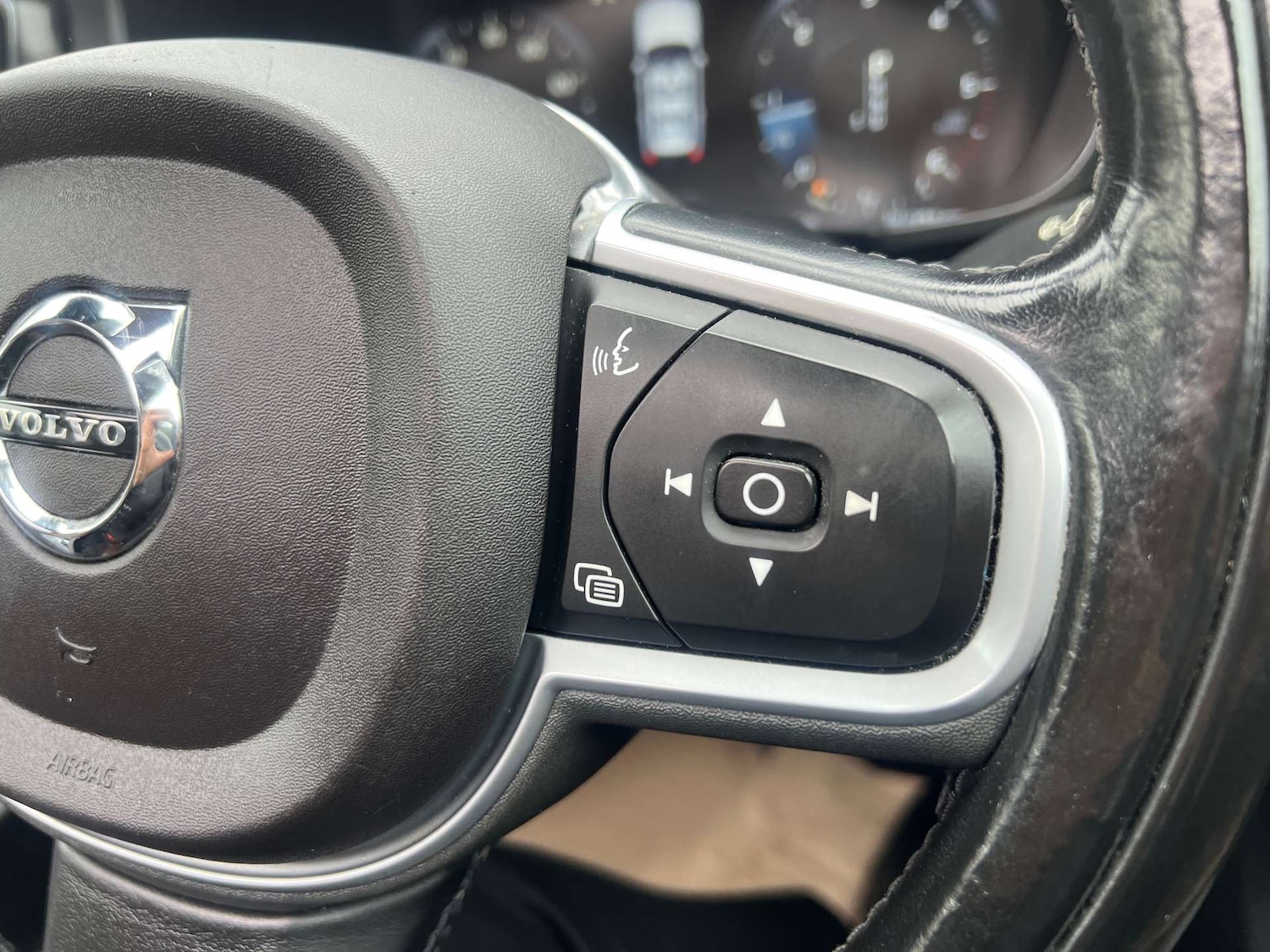 Used Volvo XC60 2018 for sale - 77276676: Photo 23