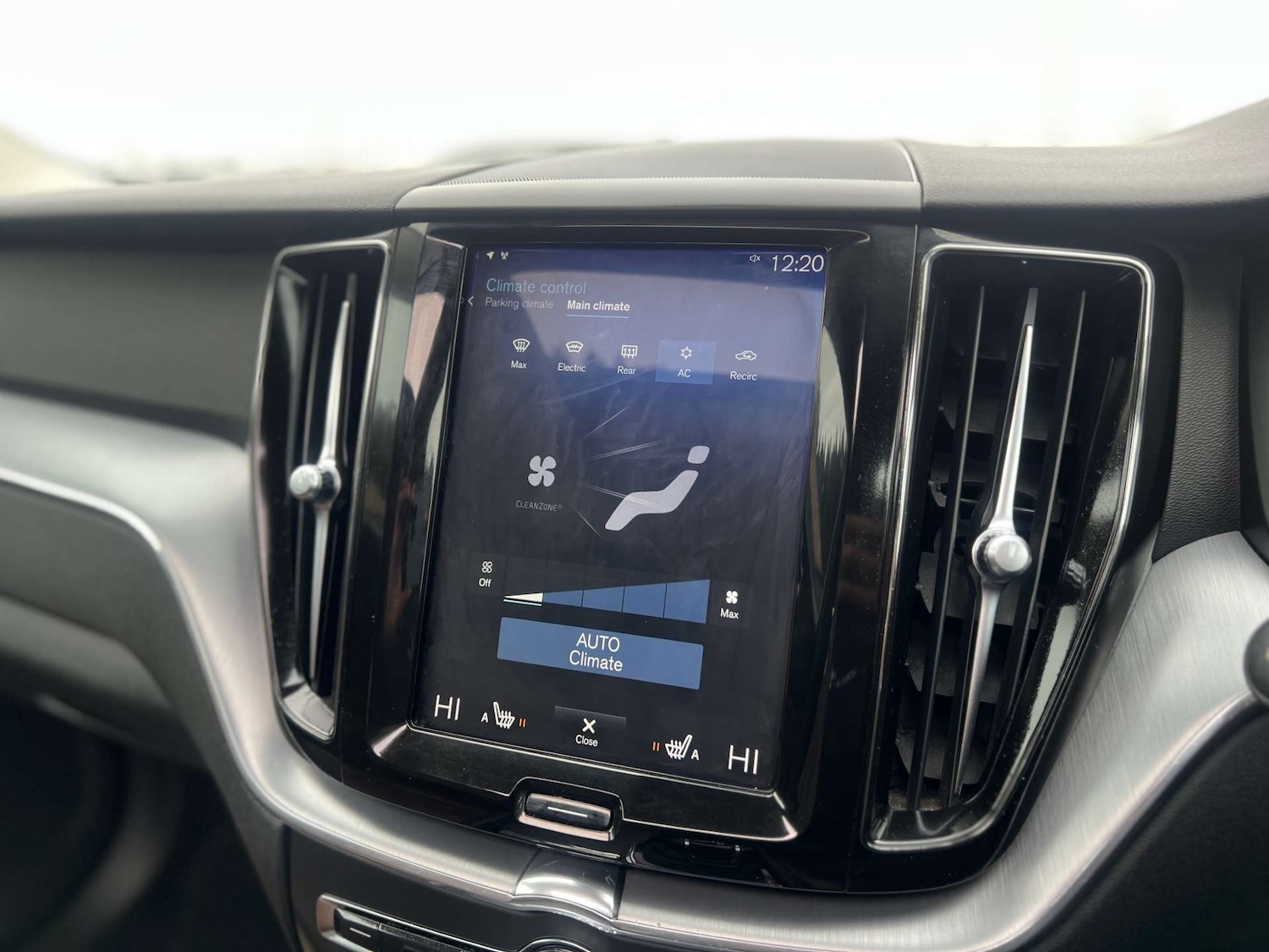 Used Volvo XC60 2018 for sale - 77276676: Photo 26