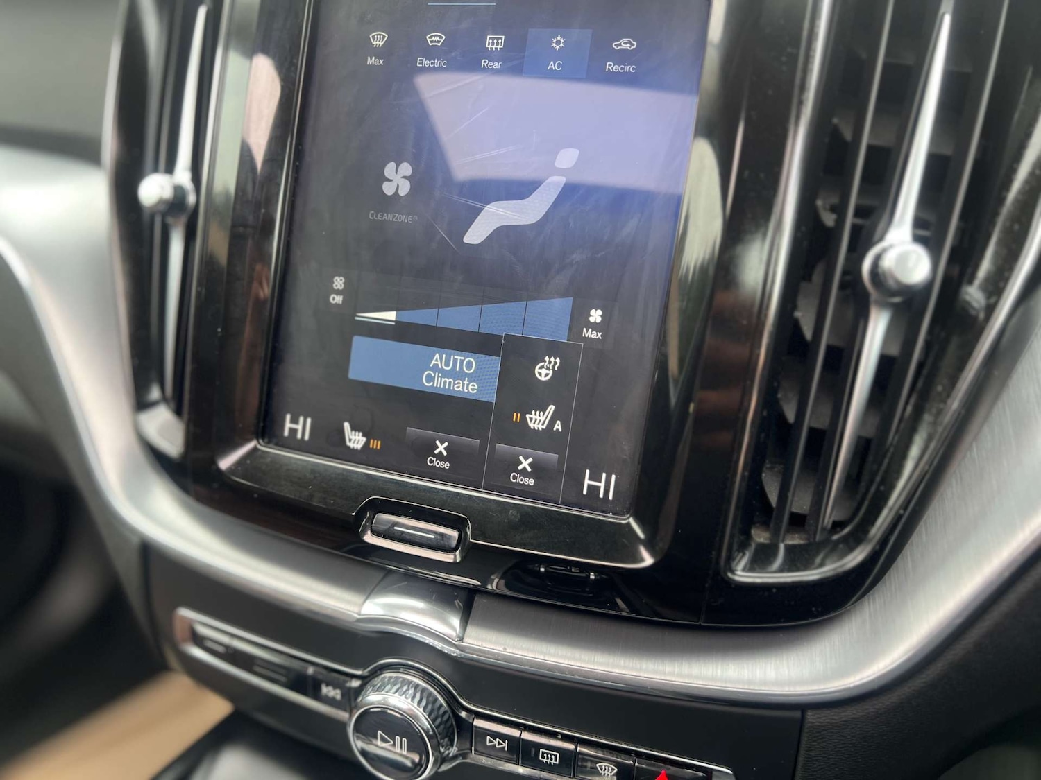 Used Volvo XC60 2018 for sale - 77276676: Photo 27