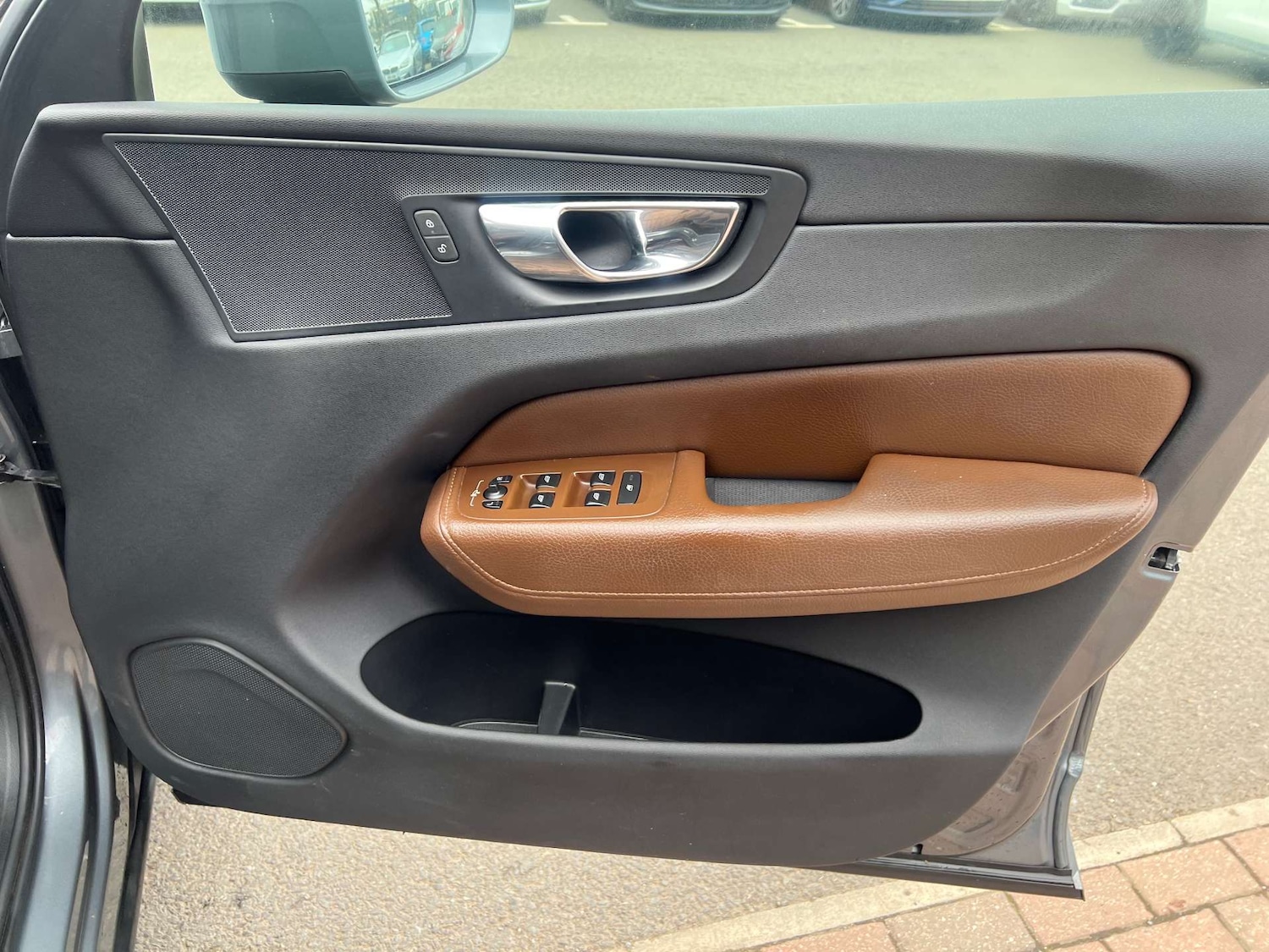 Used Volvo XC60 2018 for sale - 77276676: Photo 45