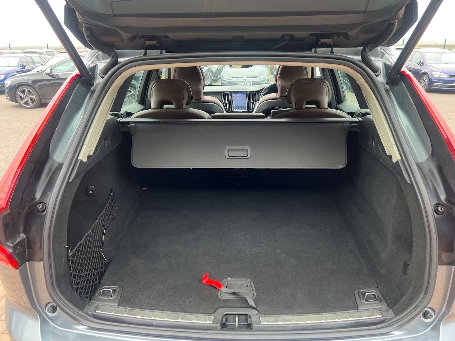 Used Volvo XC60 2018 for sale - 77276676: Photo 61