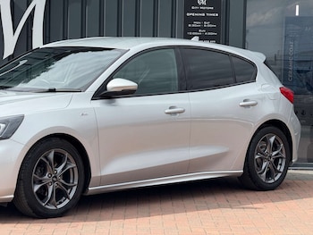 Used Ford Focus 2021 for sale - 75370782: Photo