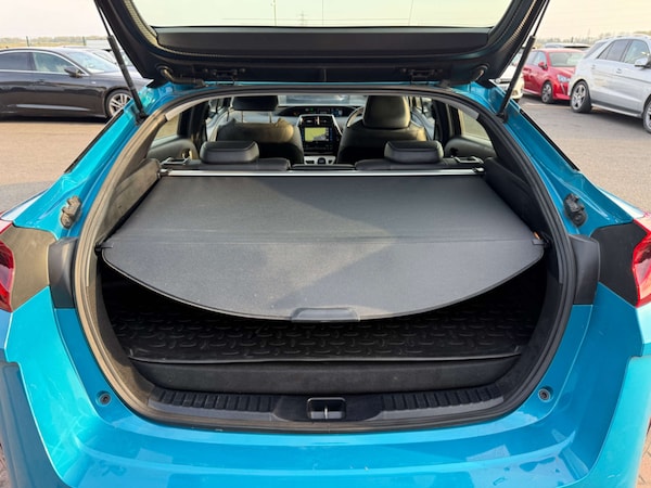 Used Toyota Prius 2018 for sale - 76278063: Photo 39