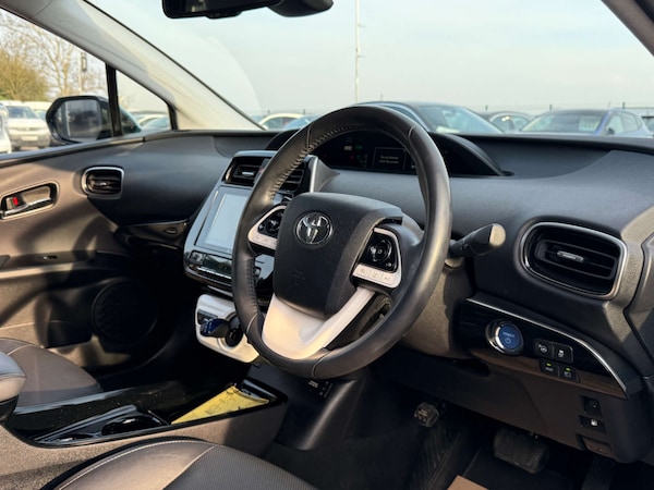 Used Toyota Prius 2018 for sale - 76278063: Photo 46