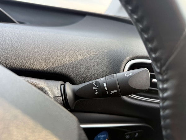 Used Toyota Prius 2018 for sale - 76278063: Photo 55