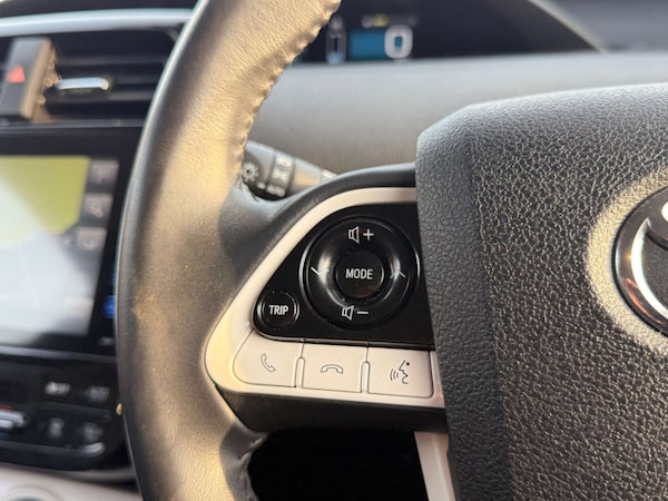 Used Toyota Prius 2018 for sale - 76278063: Photo 57