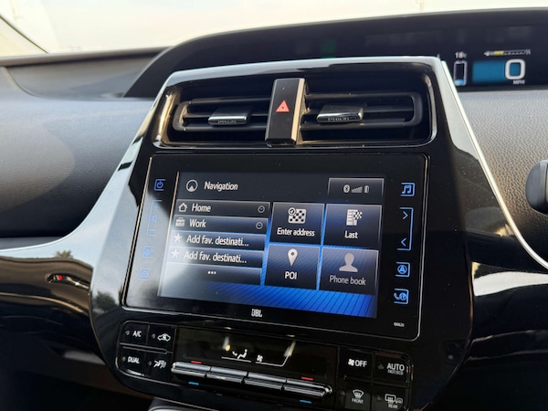 Used Toyota Prius 2018 for sale - 76278063: Photo 62