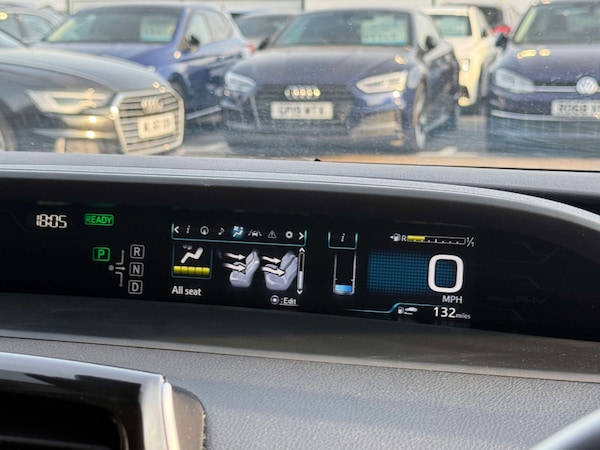Used Toyota Prius 2018 for sale - 76278063: Photo 76