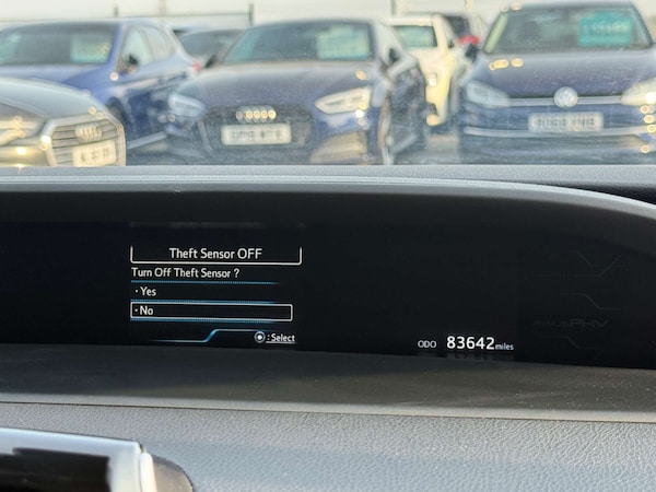 Used Toyota Prius 2018 for sale - 76278063: Photo 78