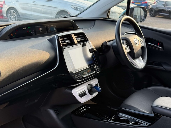 Used Toyota Prius 2018 for sale - 76278063: Photo 93