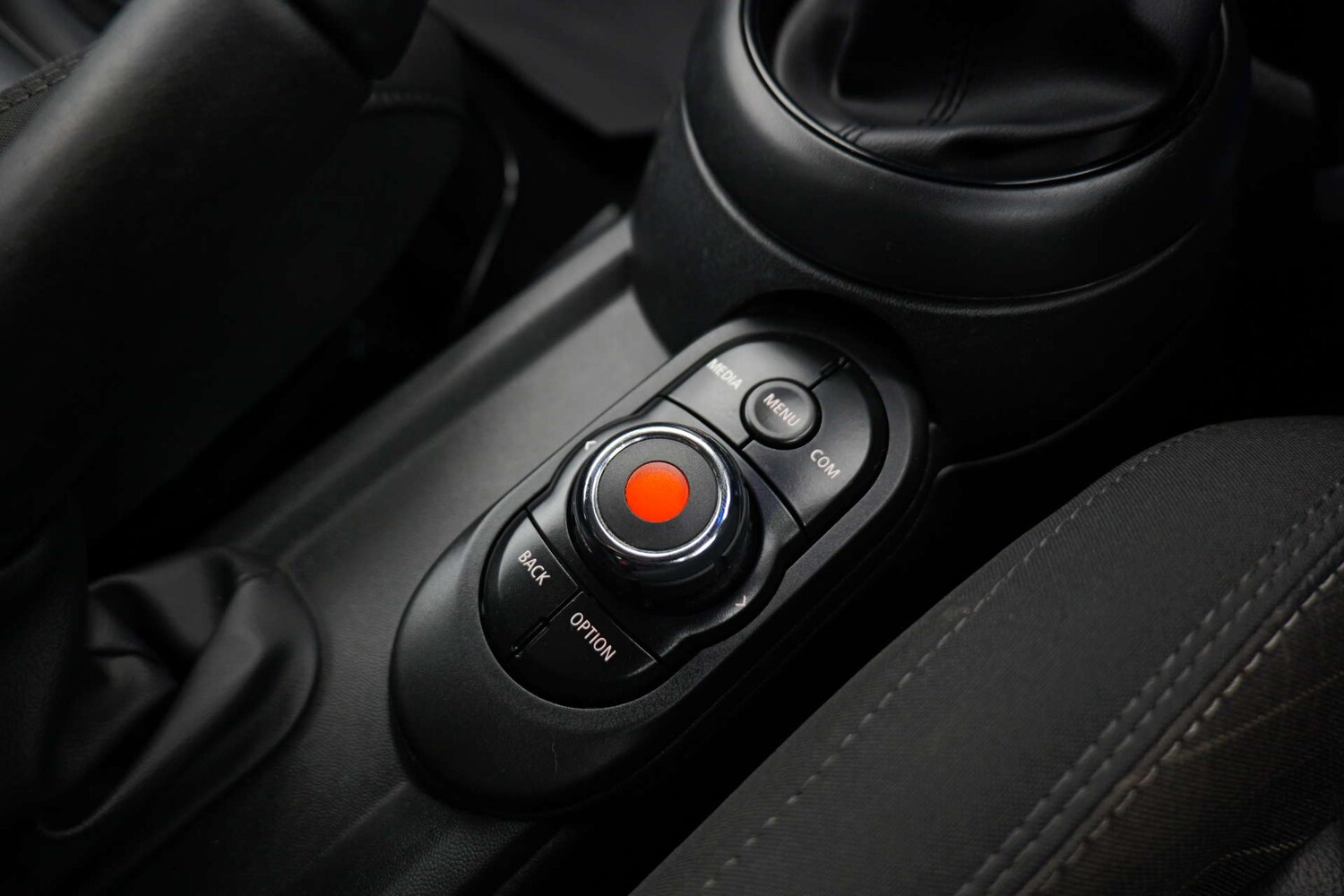 Used MINI Hatch 2018 for sale - 76749839: Photo 31