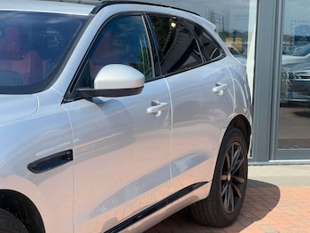 Used Jaguar F-Pace 2017 for sale - 78941447: Photo