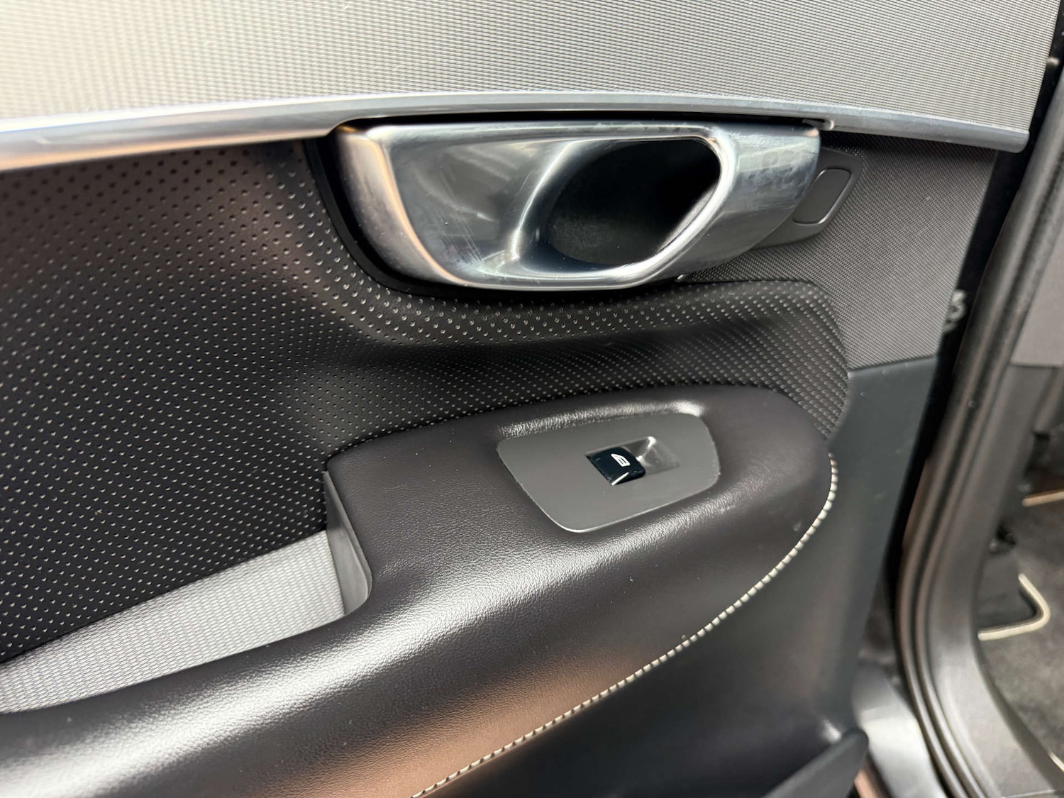 Used Volvo XC90 2019 for sale - 76650409: Photo 90