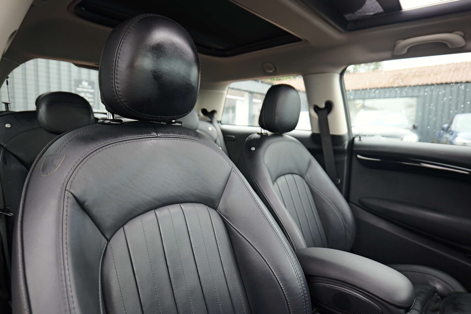 Used MINI Hatch 2019 for sale - 76749833: Photo 19