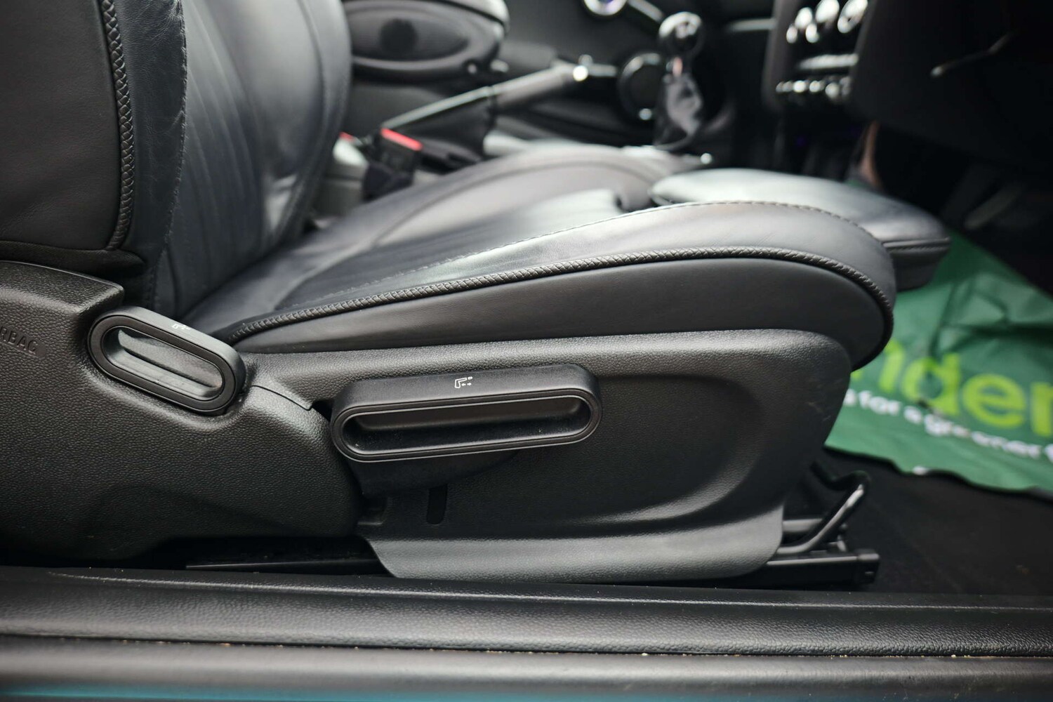 Used MINI Hatch 2019 for sale - 76749833: Photo 21