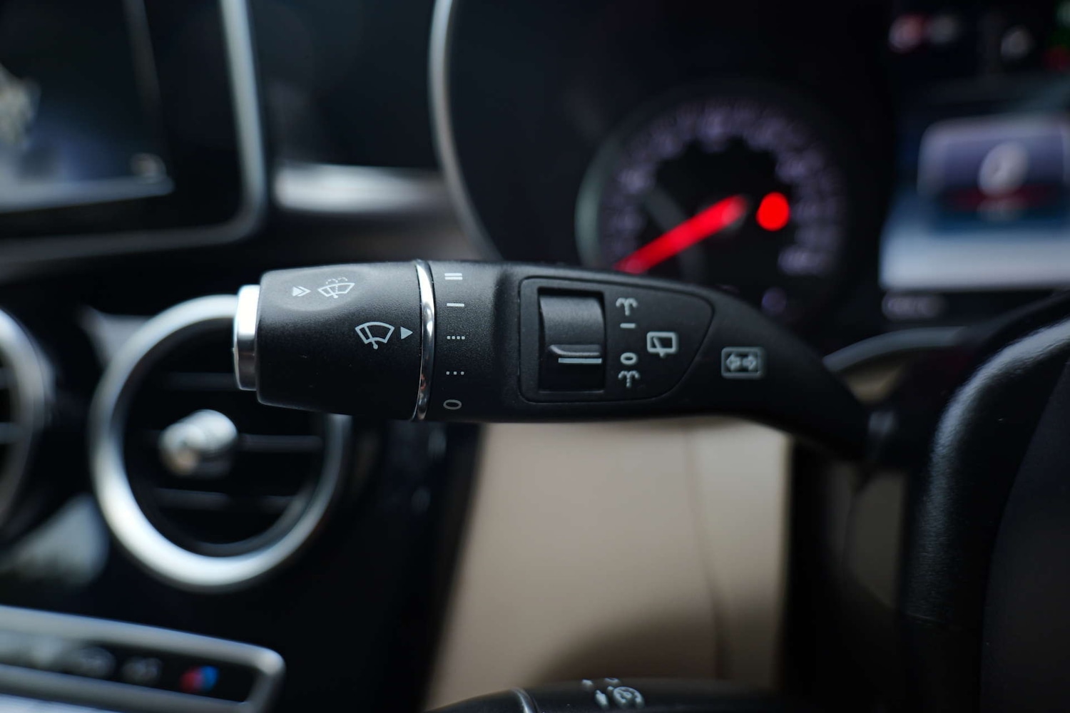 Used Mercedes-Benz C Class 2018 for sale - 76973927: Photo 30