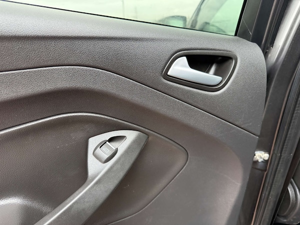 Used Ford Kuga 2017 for sale - 75605082: Photo 81