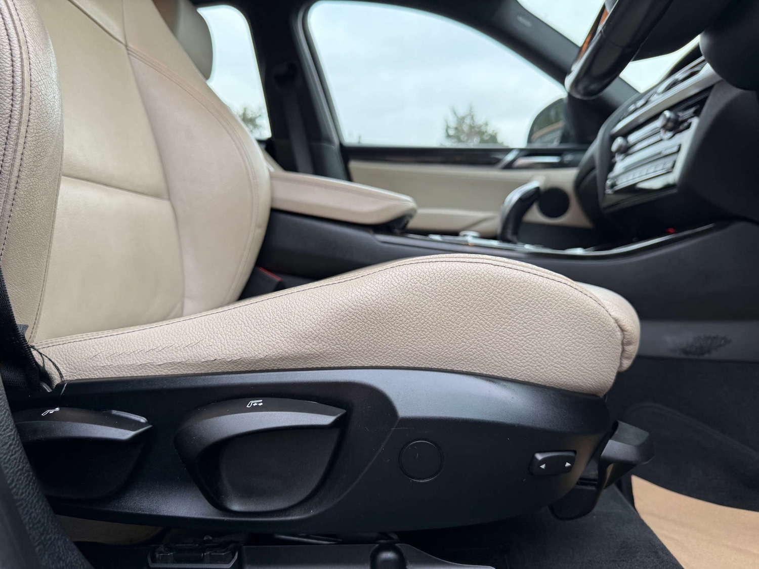 Used BMW X4 2015 for sale - 76197200: Photo 31