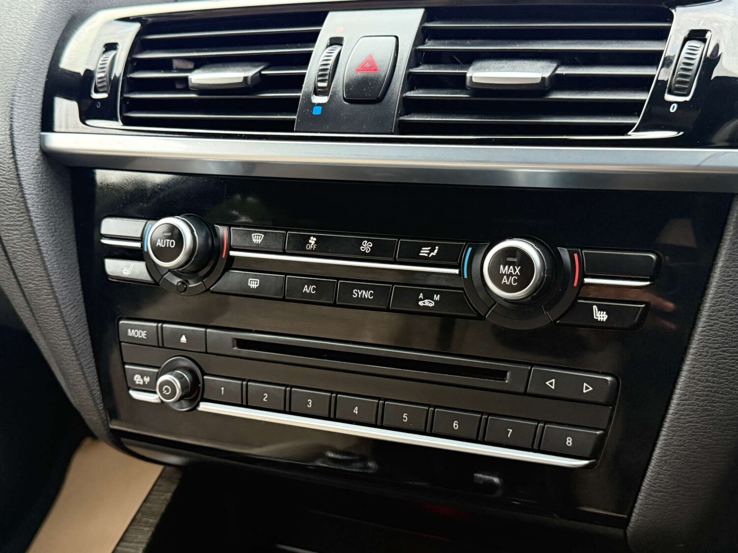 Used BMW X4 2015 for sale - 76197200: Photo 76