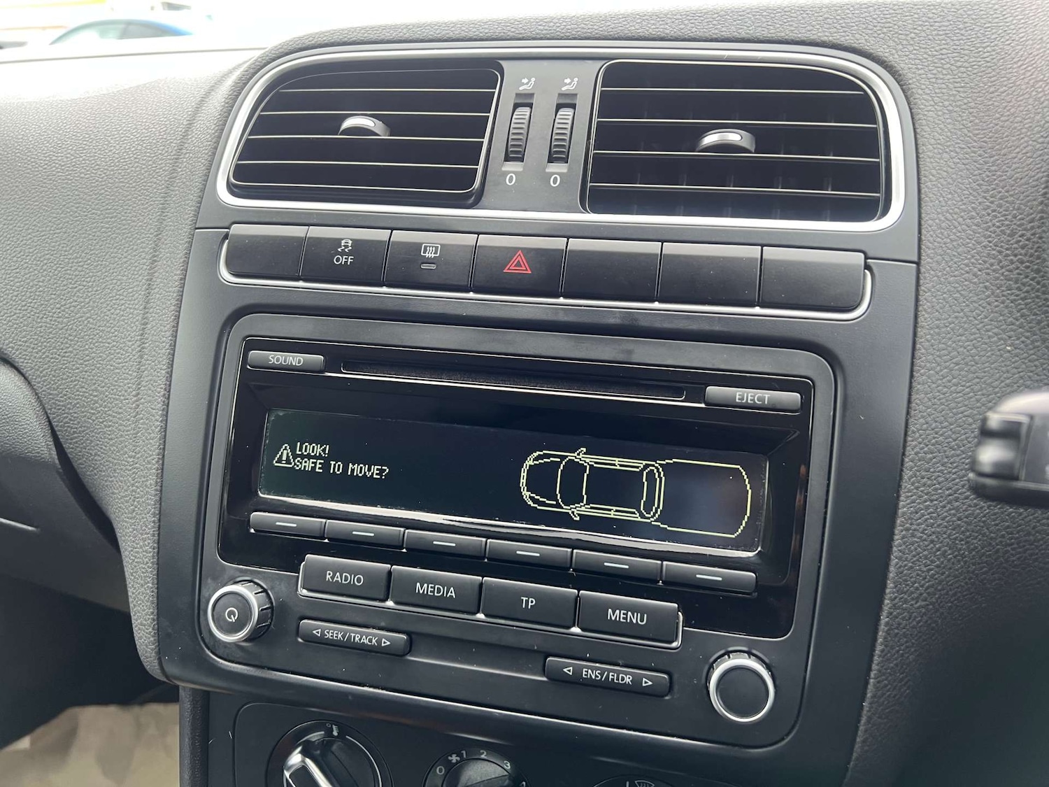 Used Volkswagen Polo 2013 for sale - 78182115: Photo 22