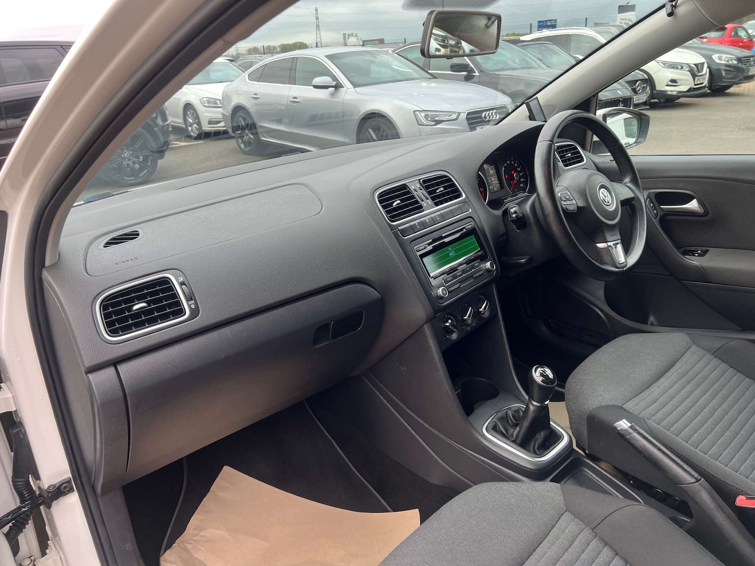 Used Volkswagen Polo 2013 for sale - 78182115: Photo 33