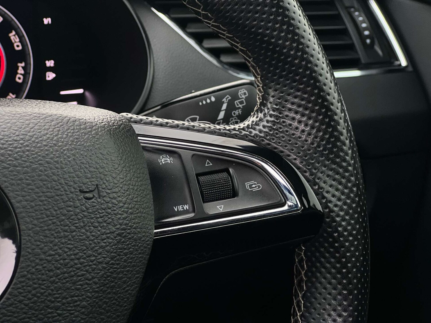 Used Skoda Octavia 2019 for sale - 76547273: Photo 27