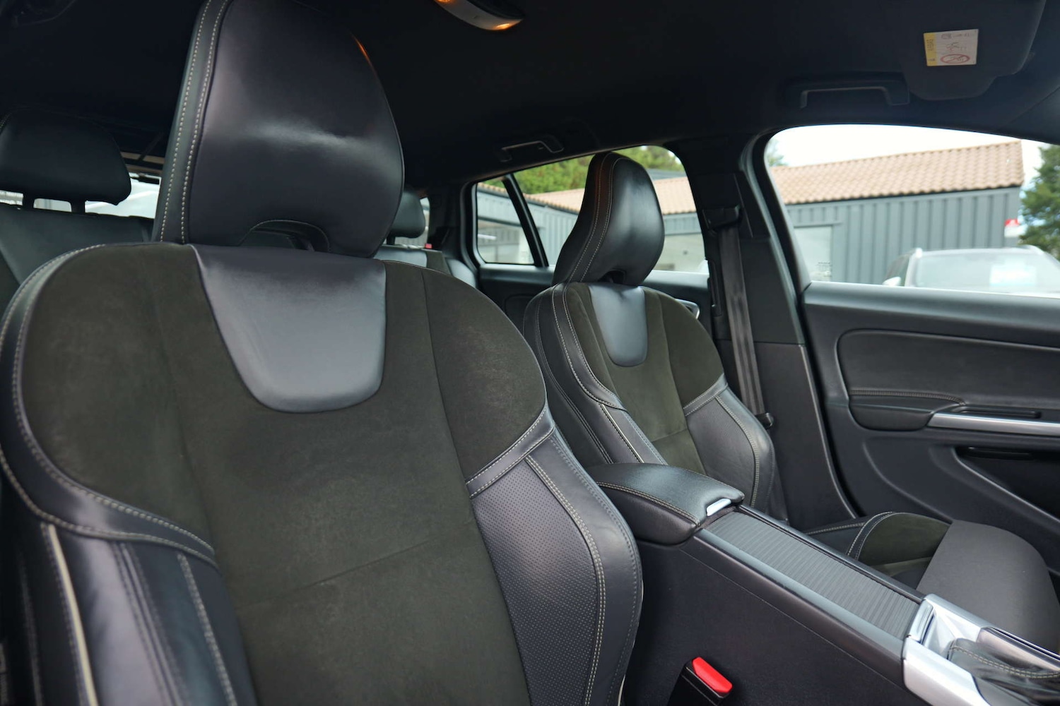 Used Volvo V60 2017 for sale - 76356027: Photo 18