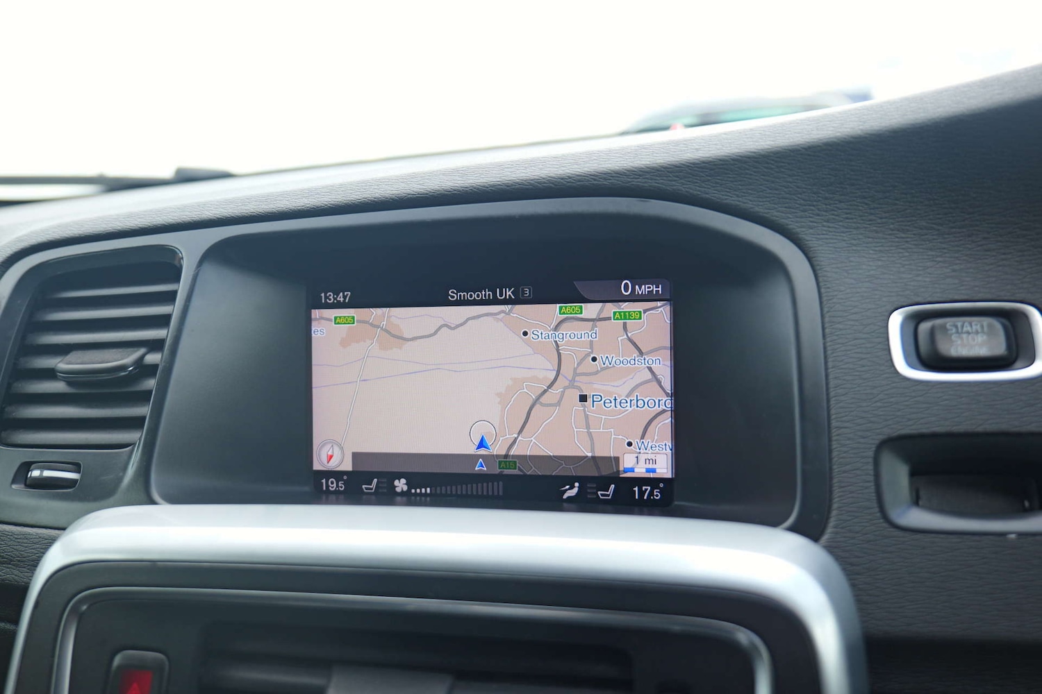 Used Volvo V60 2017 for sale - 76356027: Photo 23