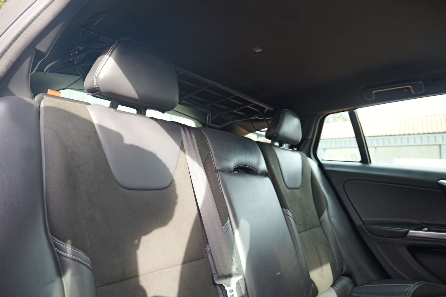 Used Volvo V60 2017 for sale - 76356027: Photo 28