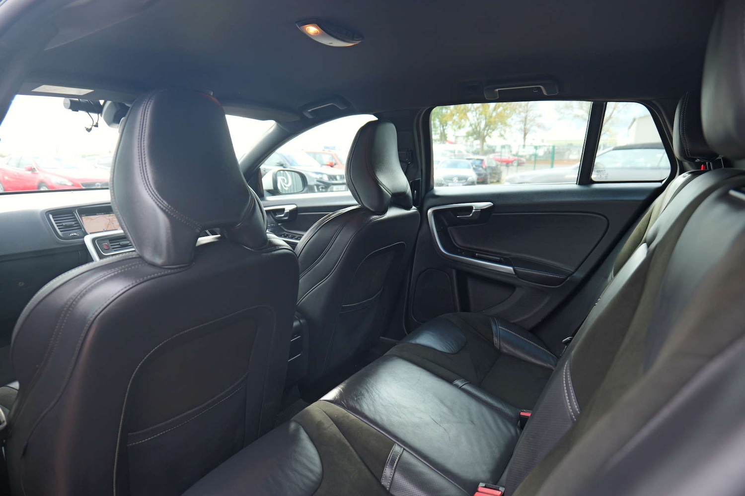 Used Volvo V60 2017 for sale - 76356027: Photo 29