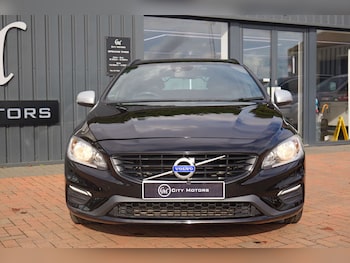 Used Volvo V60 2017 for sale - 76356027: Photo