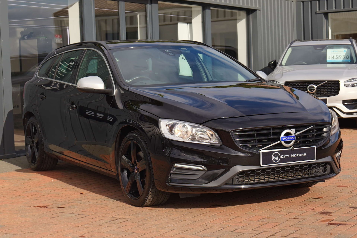 Used Volvo V60 2017 for sale - 76356027: Photo 4