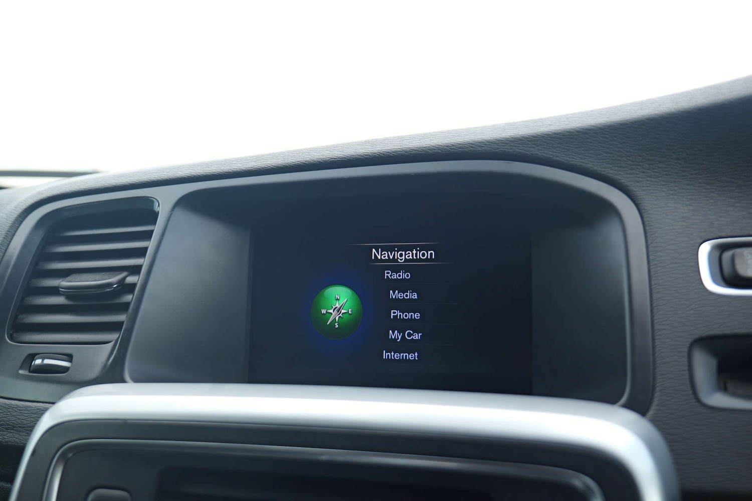 Used Volvo V60 2017 for sale - 76356027: Photo 48