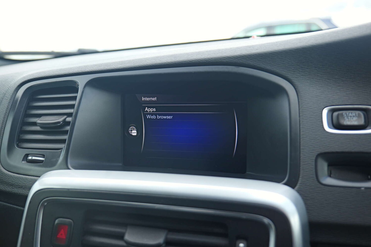 Used Volvo V60 2017 for sale - 76356027: Photo 52