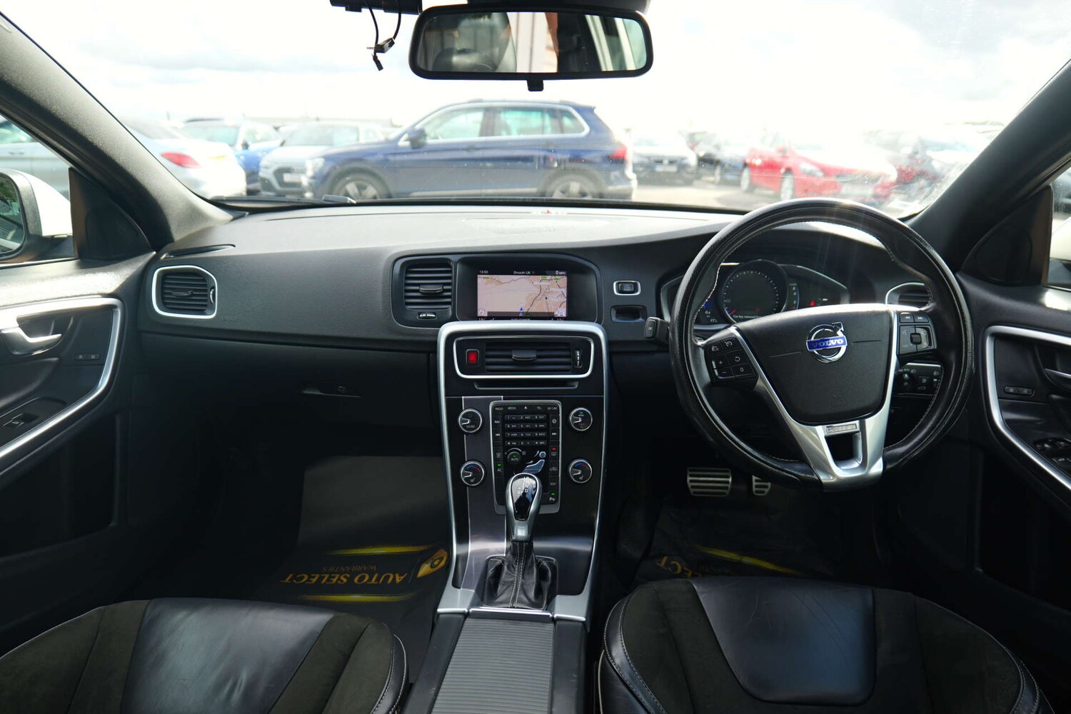 Used Volvo V60 2017 for sale - 76356027: Photo 63