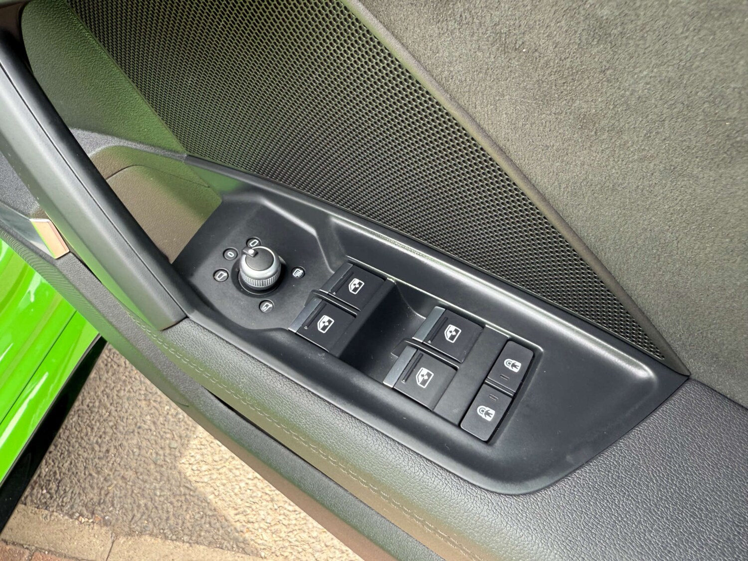 Vehicle 29