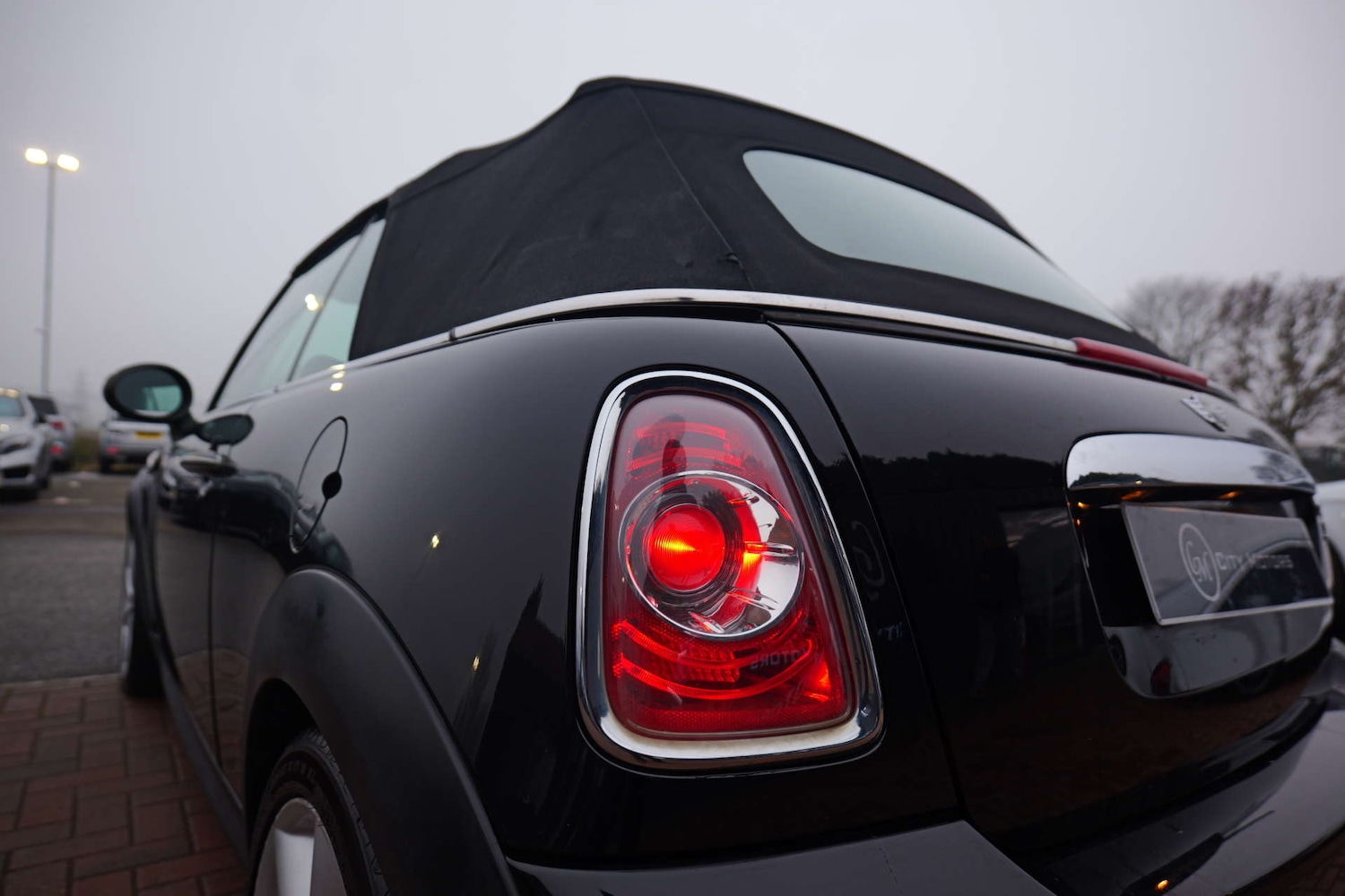 Used MINI Convertible 2011 for sale - 77125185: Photo 11