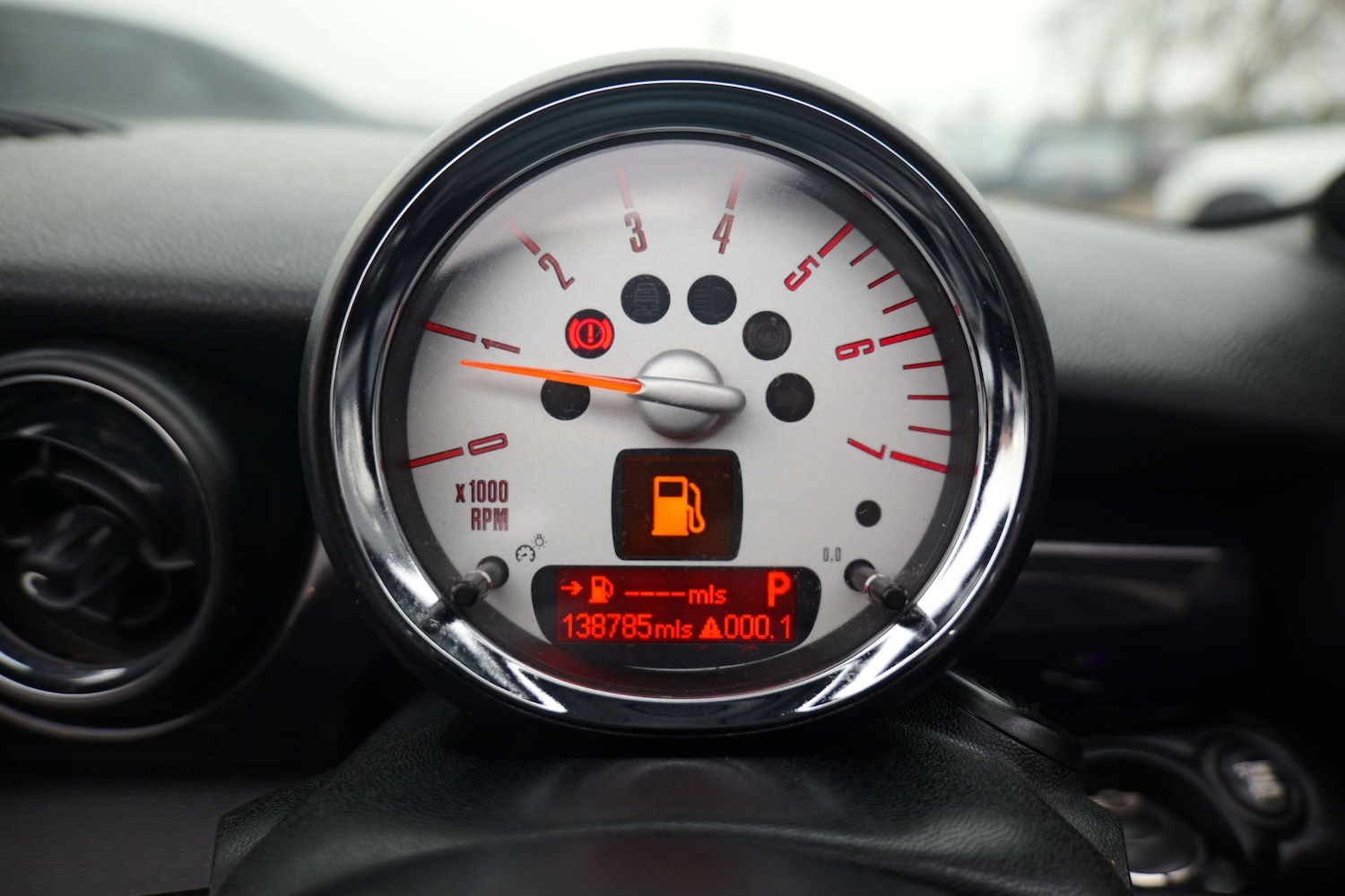 Used MINI Convertible 2011 for sale - 77125185: Photo 27