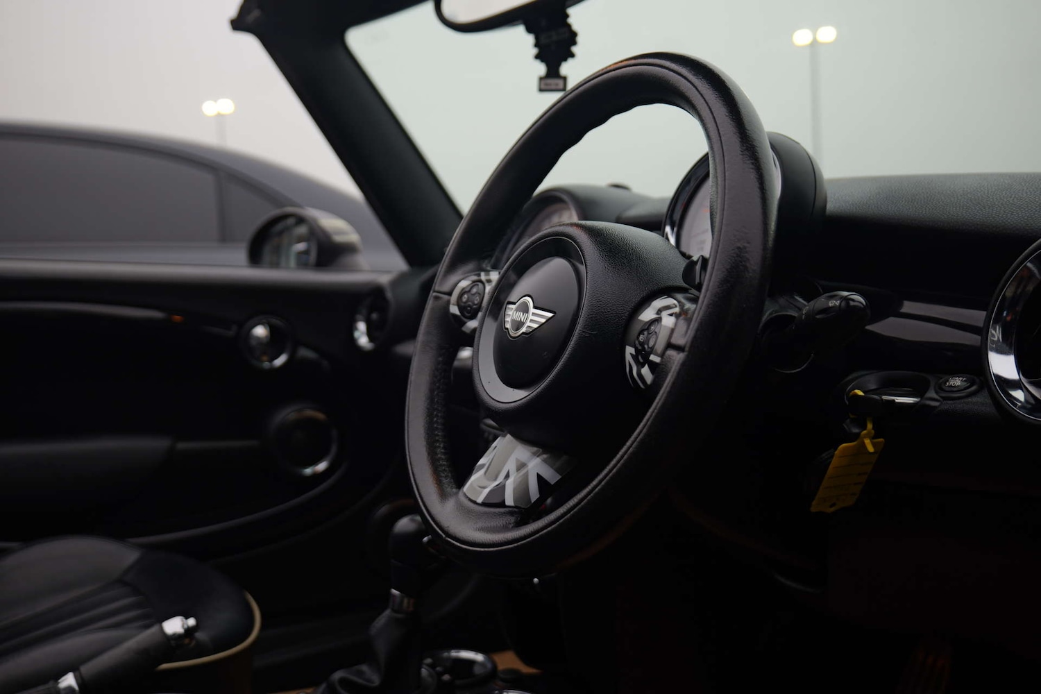 Used MINI Convertible 2011 for sale - 77125185: Photo 28