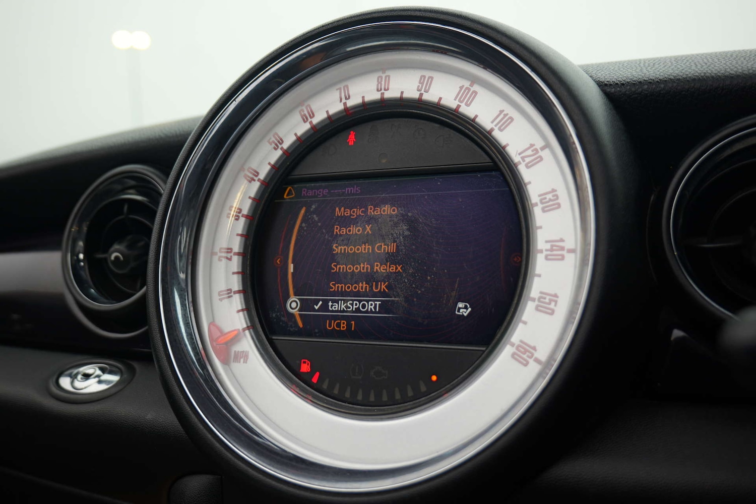 Used MINI Convertible 2011 for sale - 77125185: Photo 39