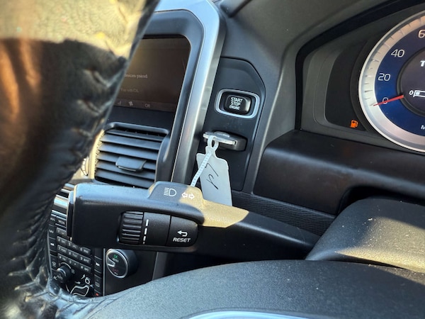 Used Volvo XC60 2013 for sale - 76278054: Photo 51