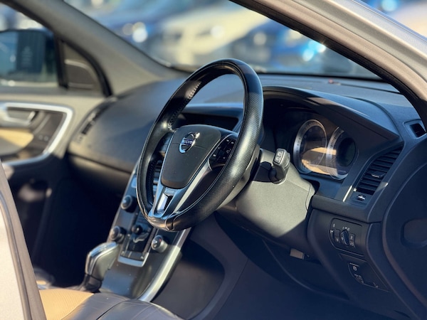 Used Volvo XC60 2013 for sale - 76278054: Photo 8