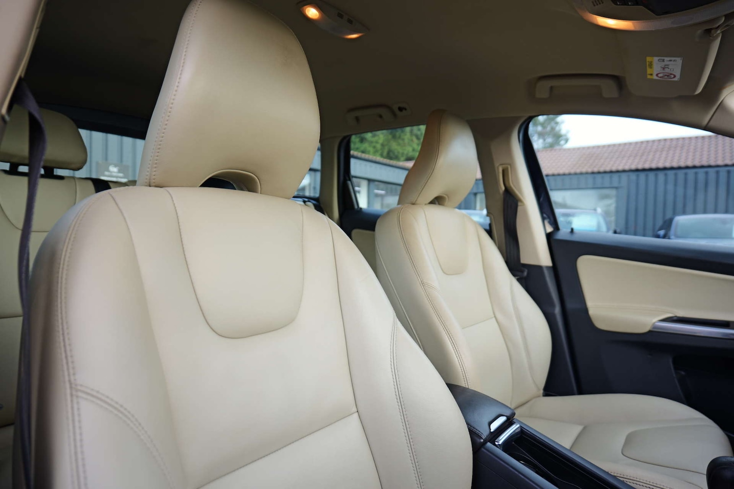 Used Volvo XC60 2016 for sale - 76829923: Photo 19