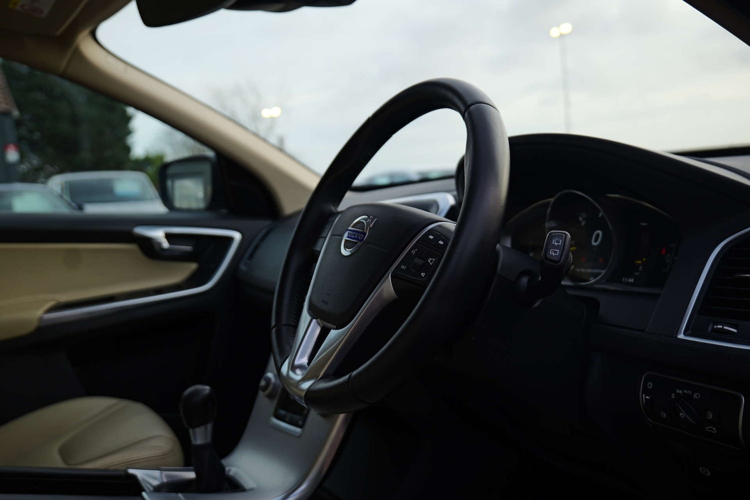 Used Volvo XC60 2016 for sale - 76829923: Photo 24