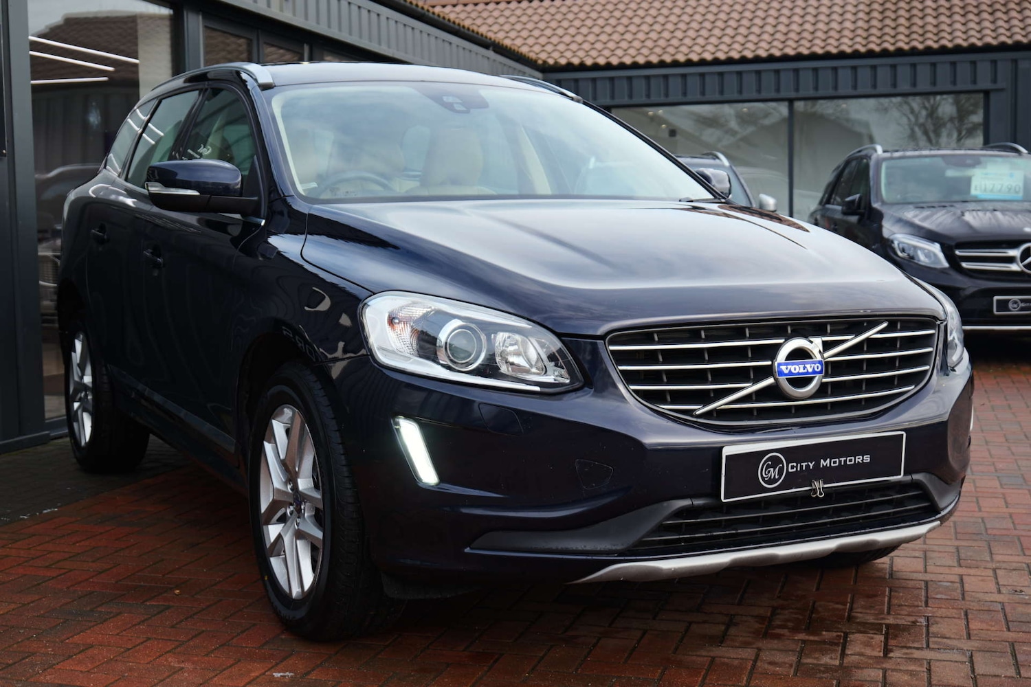 Used Volvo XC60 2016 for sale - 76829923: Photo 4
