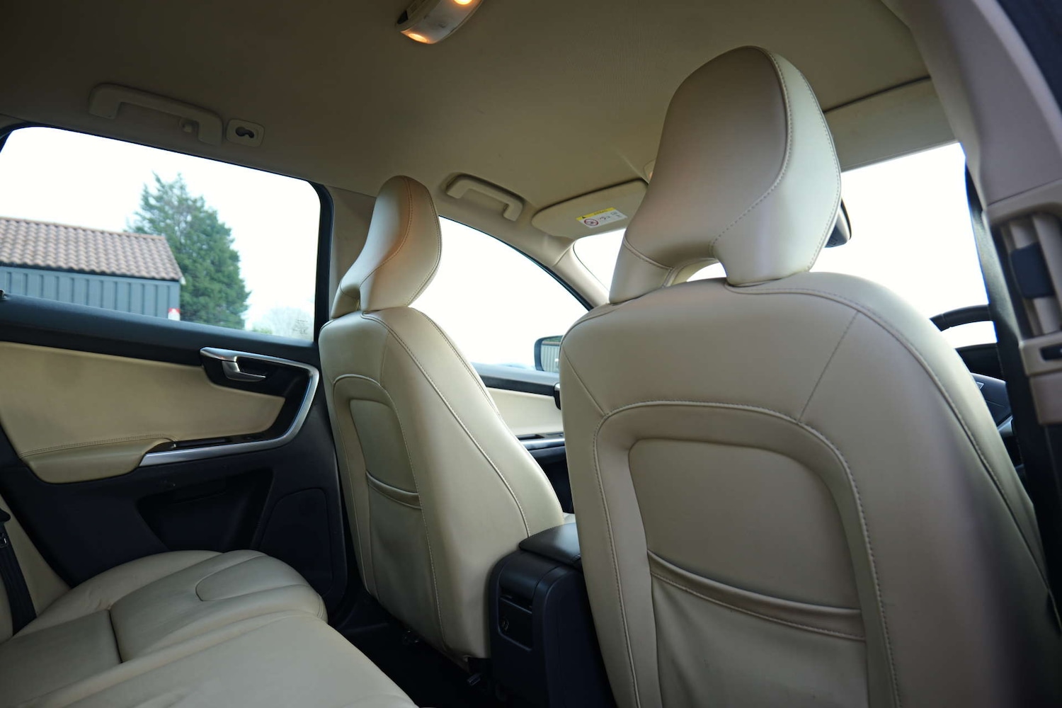 Used Volvo XC60 2016 for sale - 76829923: Photo 42