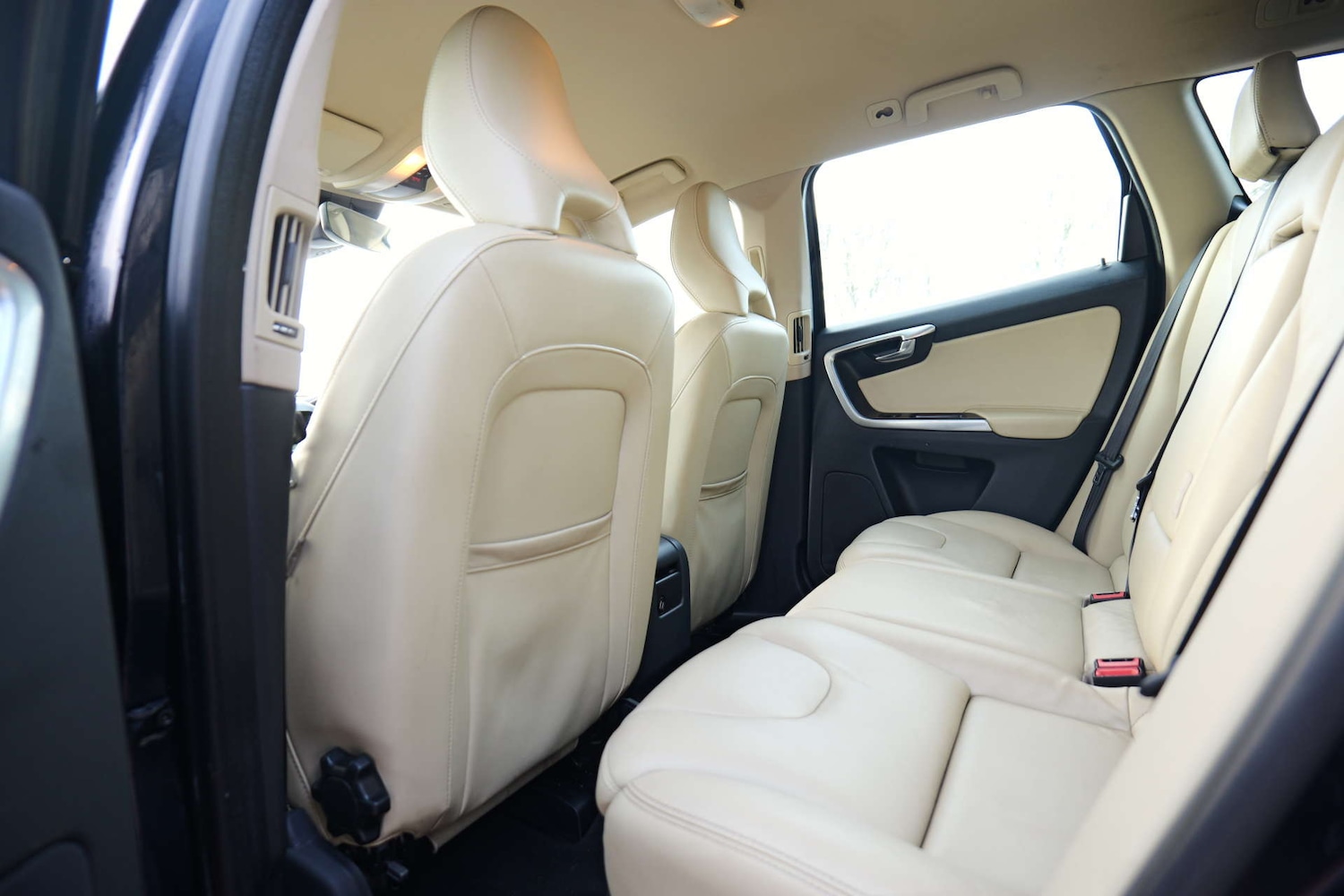 Used Volvo XC60 2016 for sale - 76829923: Photo 52